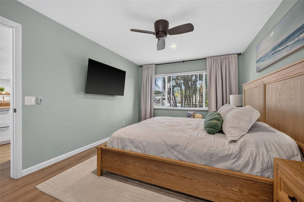 1472 47th Avenue Ne, Saint Petersburg, FL 33703 Photo
