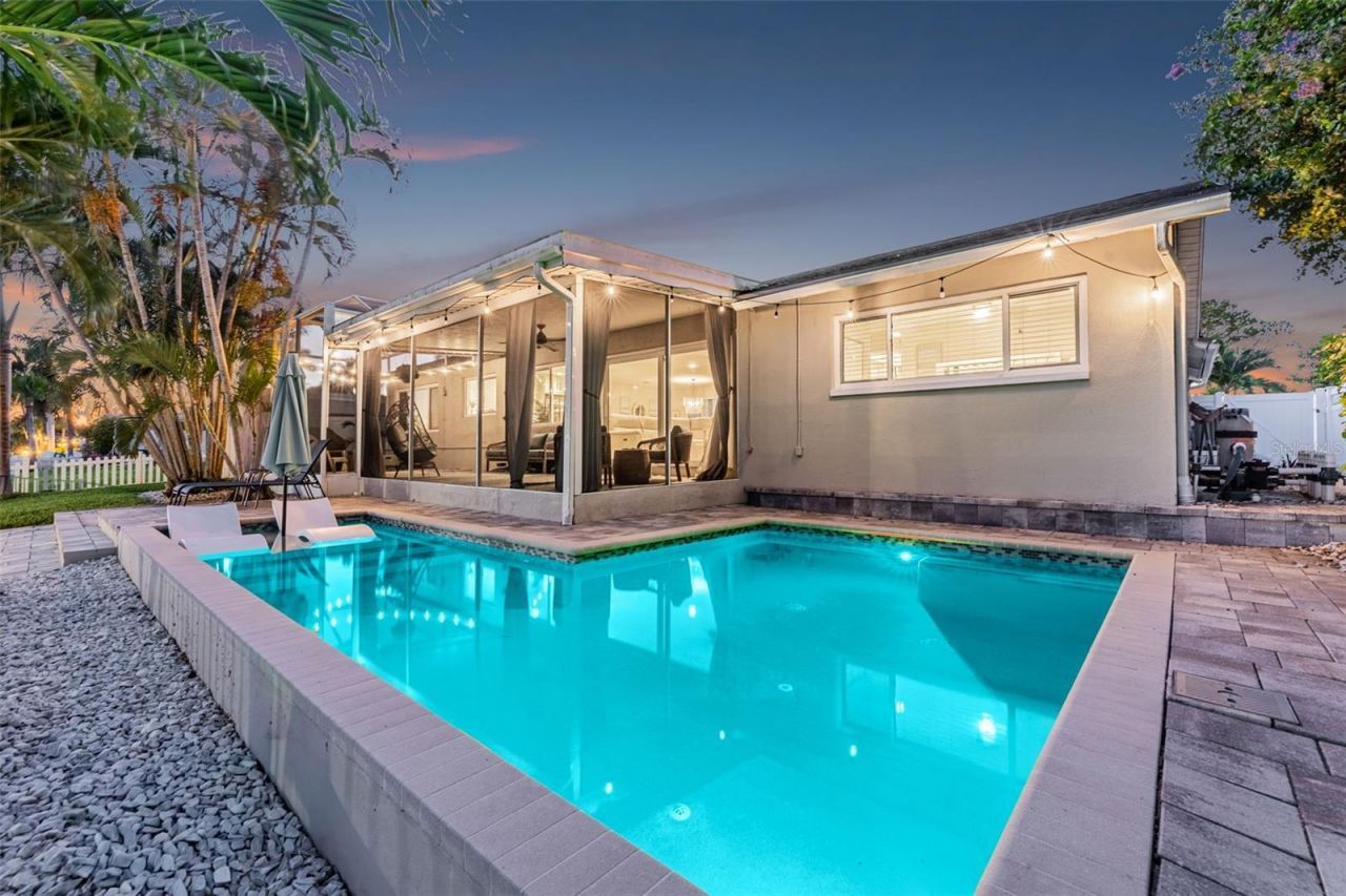 1472 47th Avenue Ne, Saint Petersburg, FL 33703 Photo