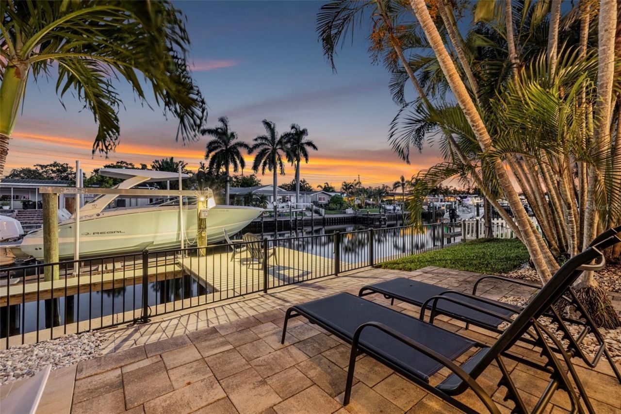 1472 47th Avenue Ne, Saint Petersburg, FL 33703 Photo