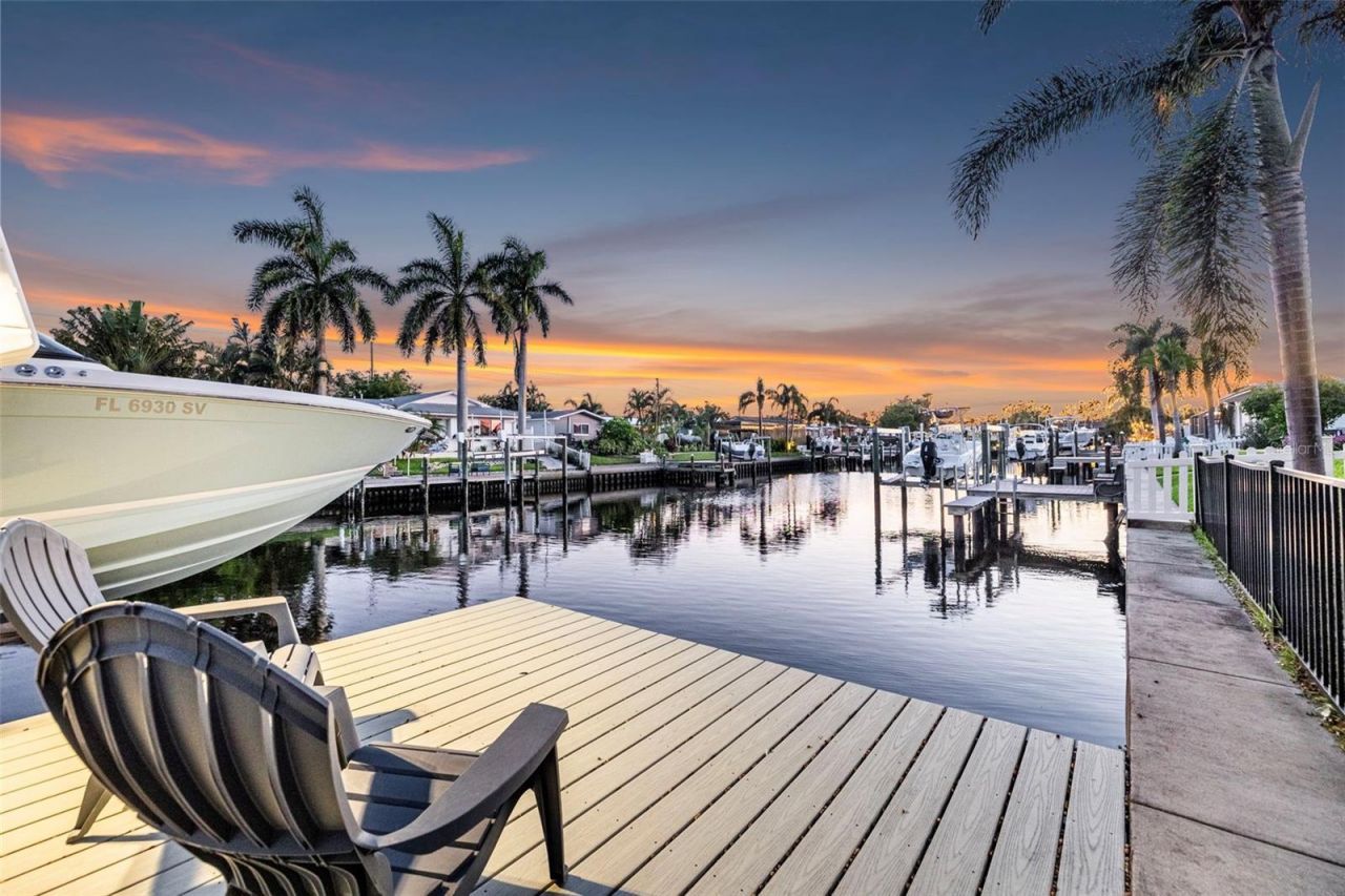 1472 47th Avenue Ne, Saint Petersburg, FL 33703 Photo