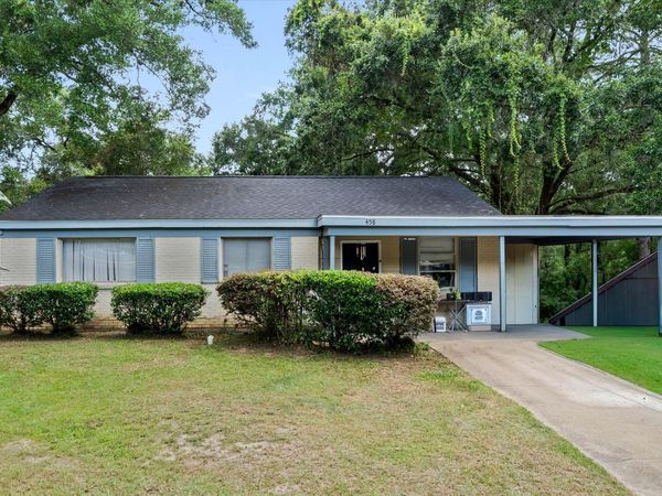 458 Yevonne Curv, Mobile, AL 36609