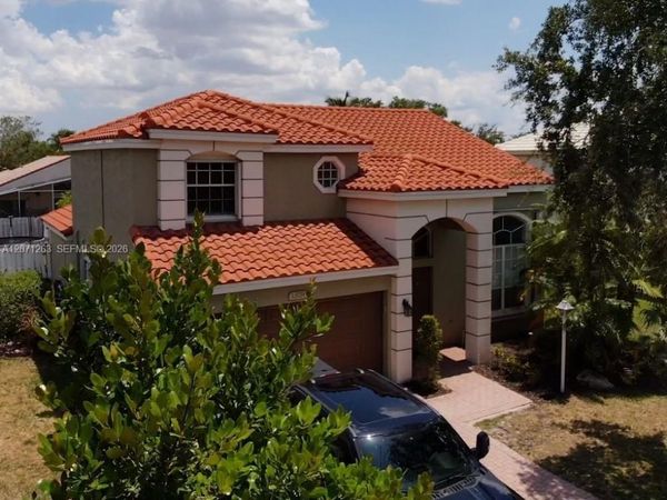 13274 NW 15th Ct , Pembroke Pines, FL 33028