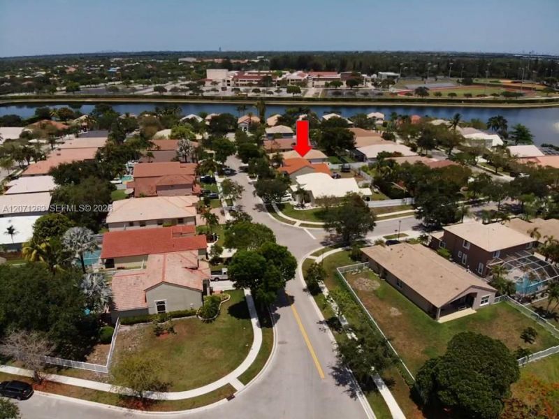 13274 NW 15th Ct , Pembroke Pines, FL 33028 Photo