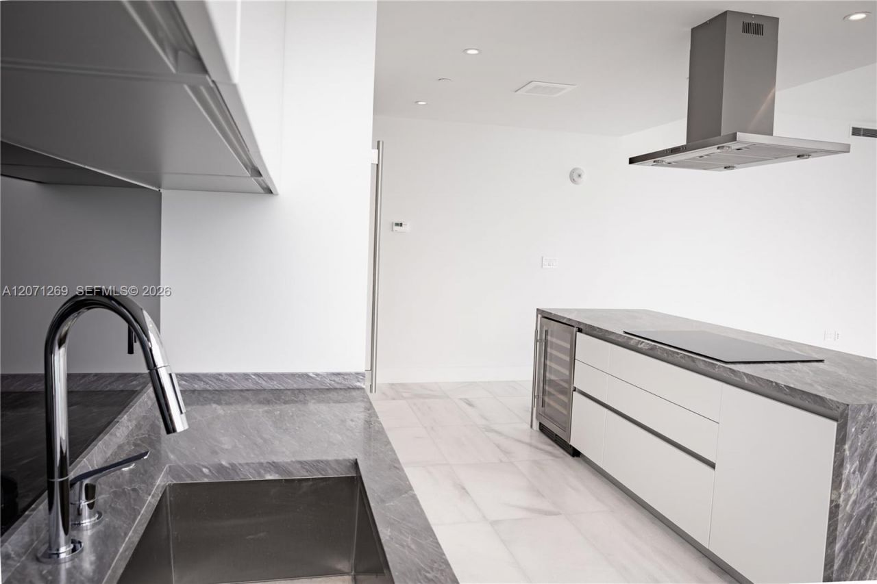 700 NE 26th Ter , Unit 4403, Miami, FL 33137 Photo