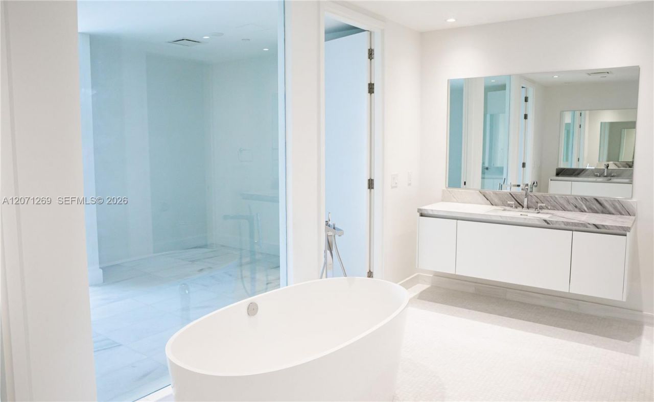 700 NE 26th Ter , Unit 4403, Miami, FL 33137 Photo