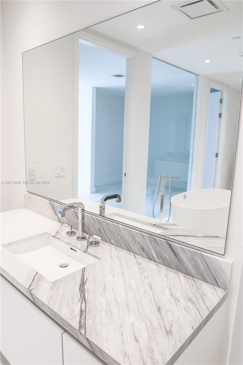 700 NE 26th Ter , Unit 4403, Miami, FL 33137 Photo