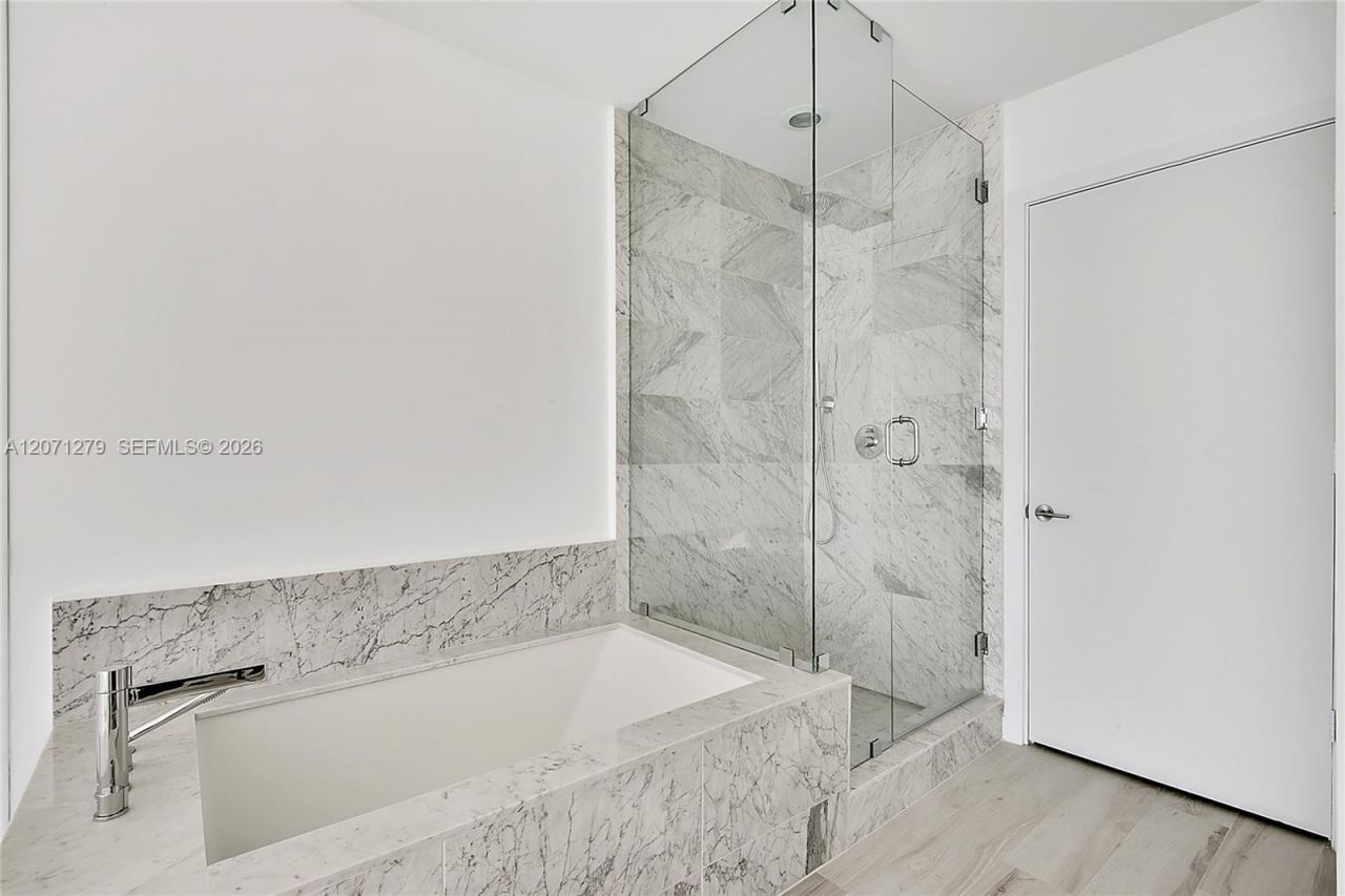 480 NE 31st St , Unit 904, Miami, FL 33137 Photo