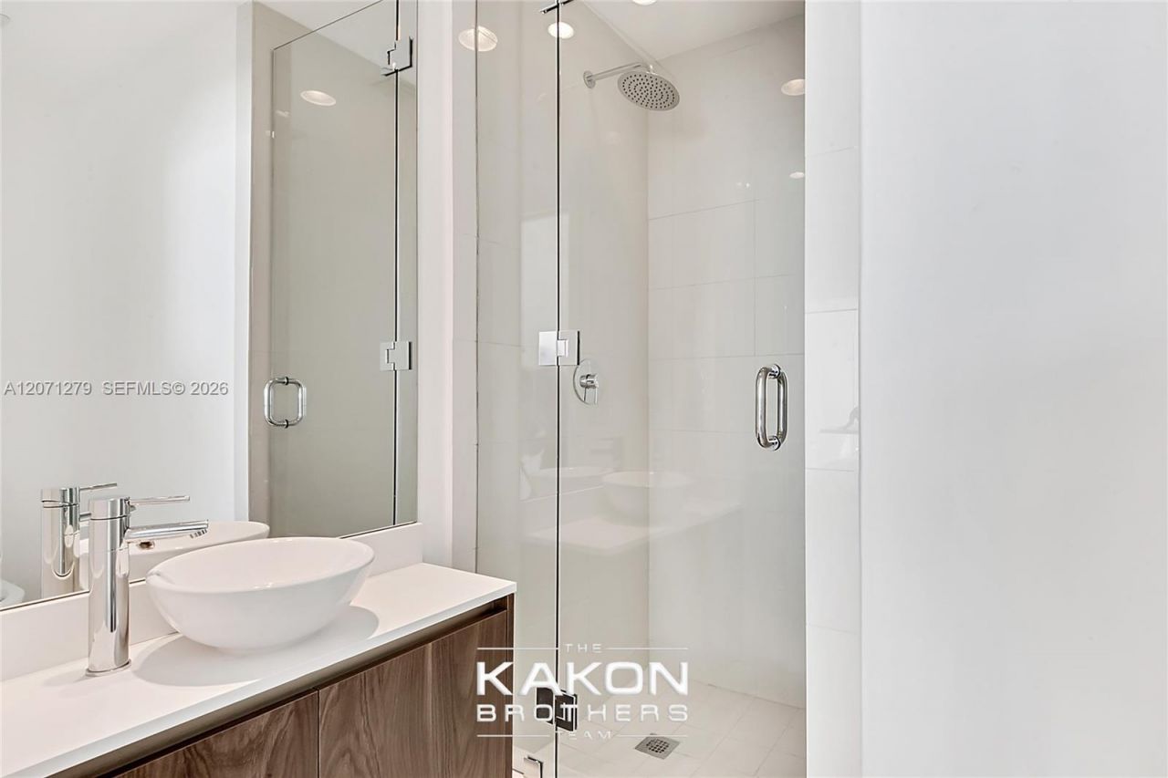 480 NE 31st St , Unit 904, Miami, FL 33137 Photo
