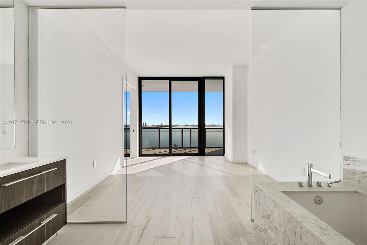 480 NE 31st St , Unit 904, Miami, FL 33137 Photo