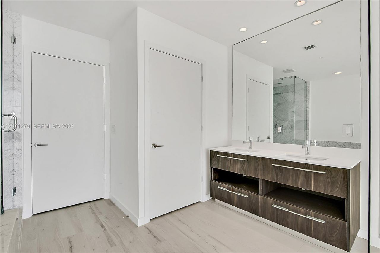 480 NE 31st St , Unit 904, Miami, FL 33137 Photo
