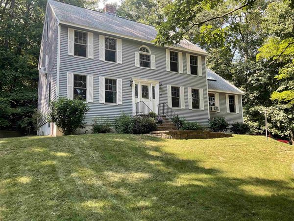 33 Oriole Road, Windham, NH 03087