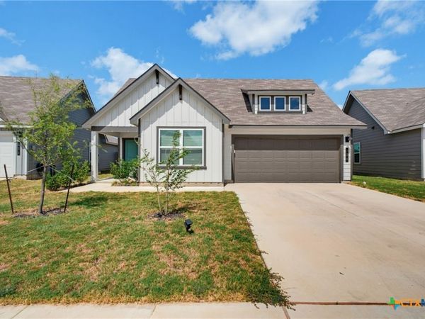 325 Doss Drive , Rockdale, TX 76567