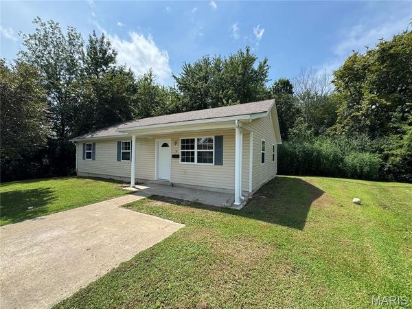 108 N 18th Street , Bowling Green, MO 63334