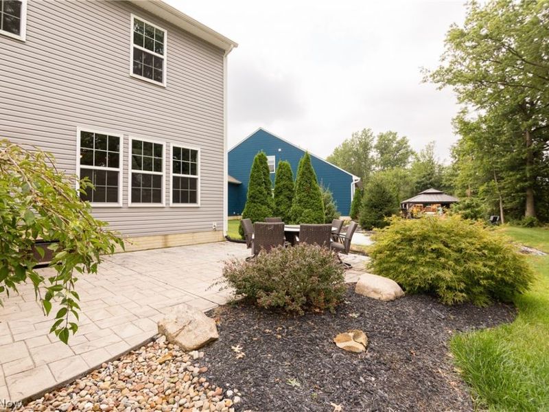 37456 W Fenwick Drive, North Ridgeville, OH 44039 Photo 3