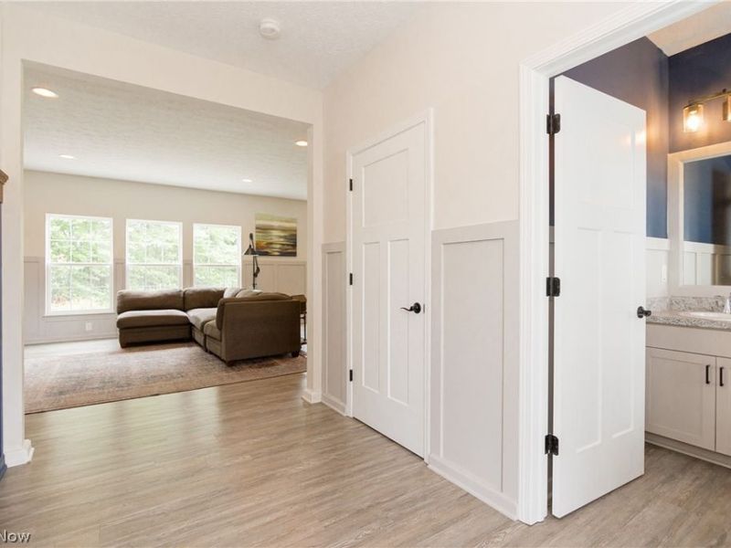 37456 W Fenwick Drive, North Ridgeville, OH 44039 Photo 9