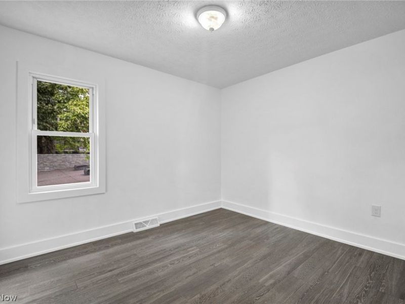 374 Frazier Avenue, Akron, OH 44305 Photo 13
