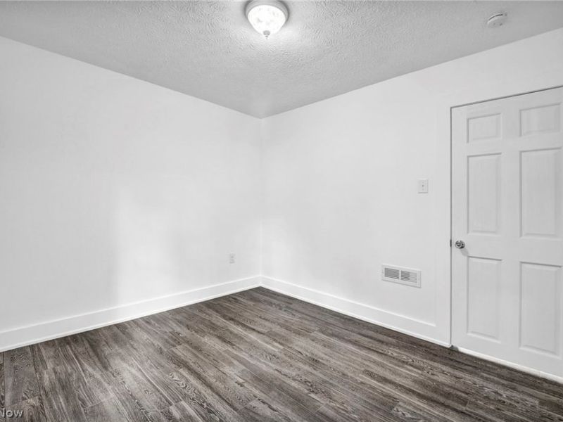 374 Frazier Avenue, Akron, OH 44305 Photo 16
