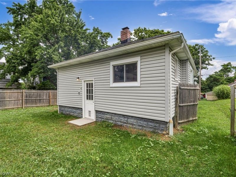374 Frazier Avenue, Akron, OH 44305 Photo 35