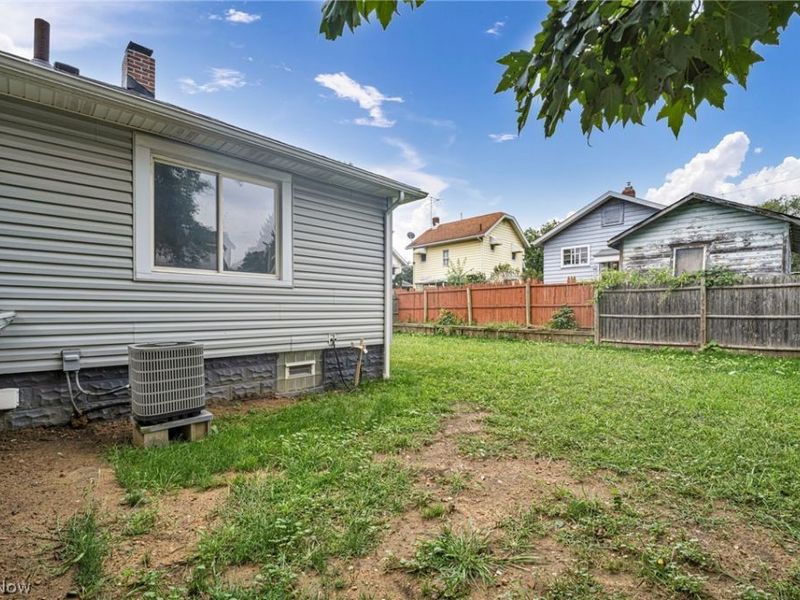 374 Frazier Avenue, Akron, OH 44305 Photo 41