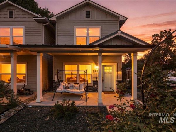 1325 Albany St, Caldwell, ID 83605