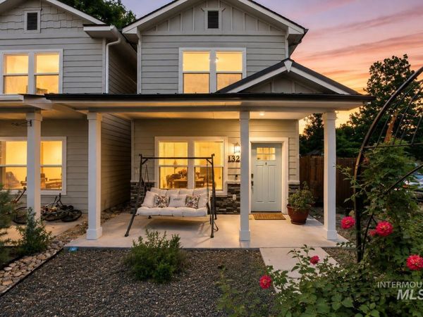 1325 Albany St, Caldwell, ID 83605