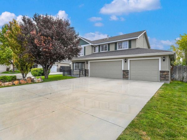 1215 W Eagle Avenue, Nampa, ID 83651