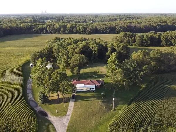1748 E County Rd 900 N , Wheatfield, IN 46392