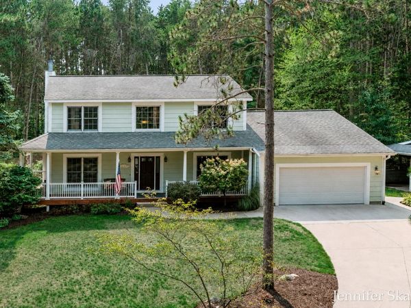 4530 Summit Forest Drive NE, Unit 14, Rockford, MI 49341