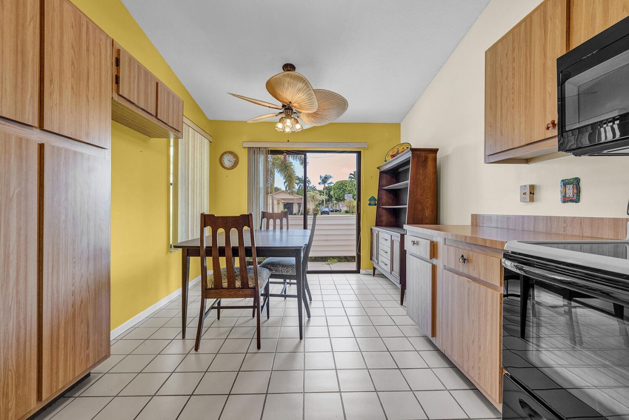 8 Eaton Place, Boynton Beach, FL 33426 Photo