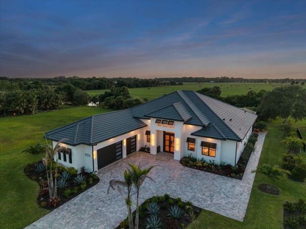 1023 W POLO GROUNDS Drive, Vero Beach, FL 32966