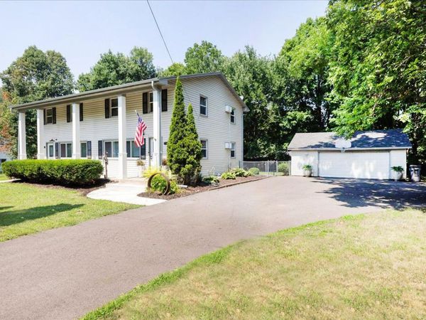 25640 Wild Rose Lane, Shorewood, MN 55331
