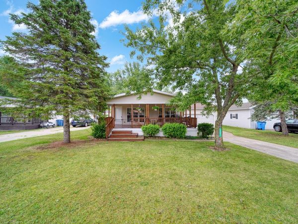 12551 Sheffield Drive, Somerset Center, MI 49282
