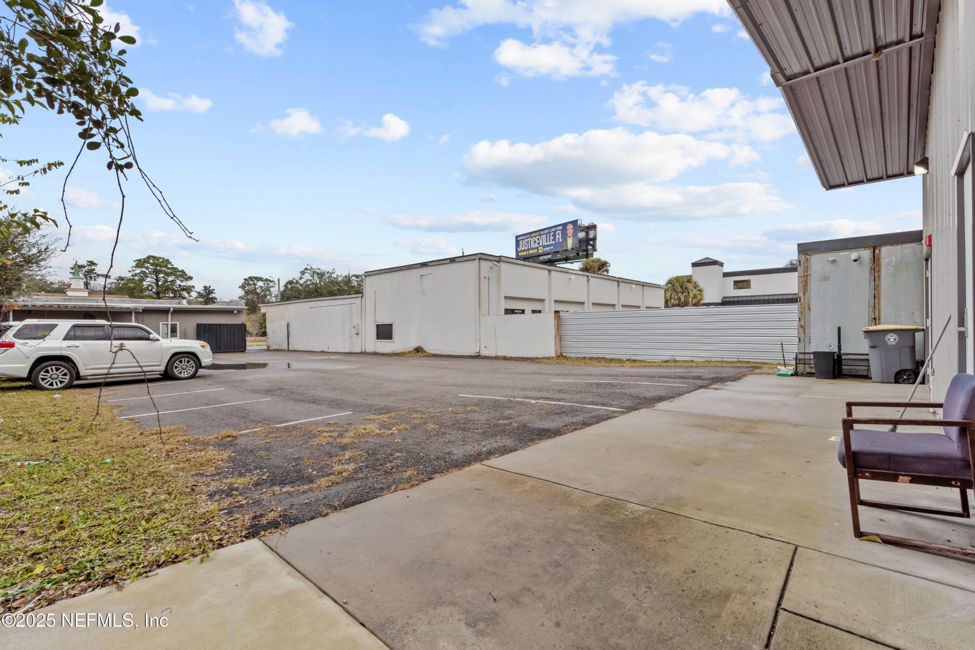 6424 Beach Boulevard, Jacksonville, FL 32216 Photo