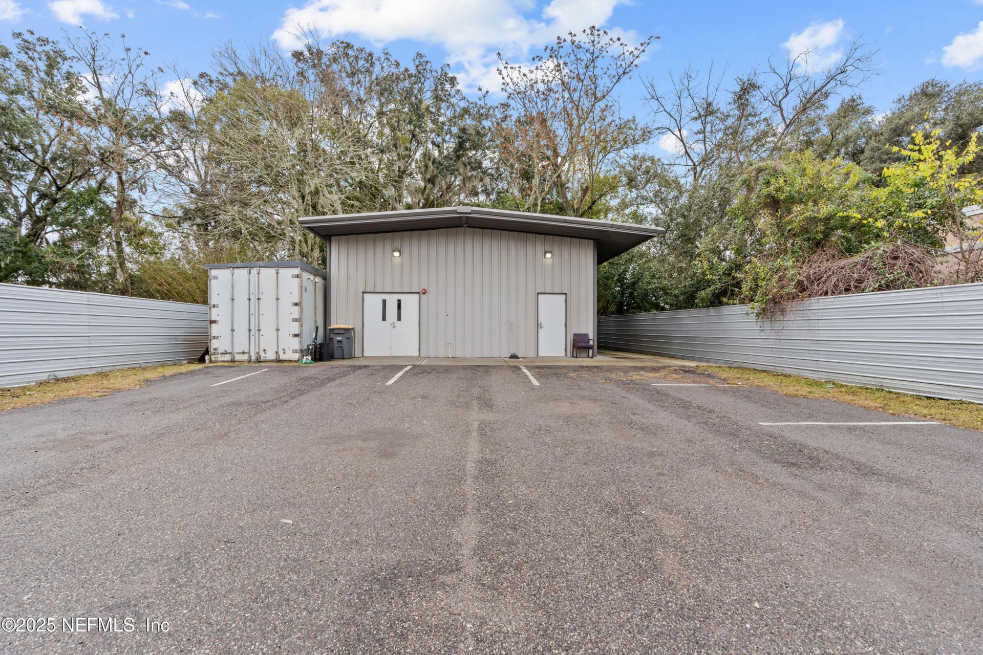 6424 Beach Boulevard, Jacksonville, FL 32216 Photo
