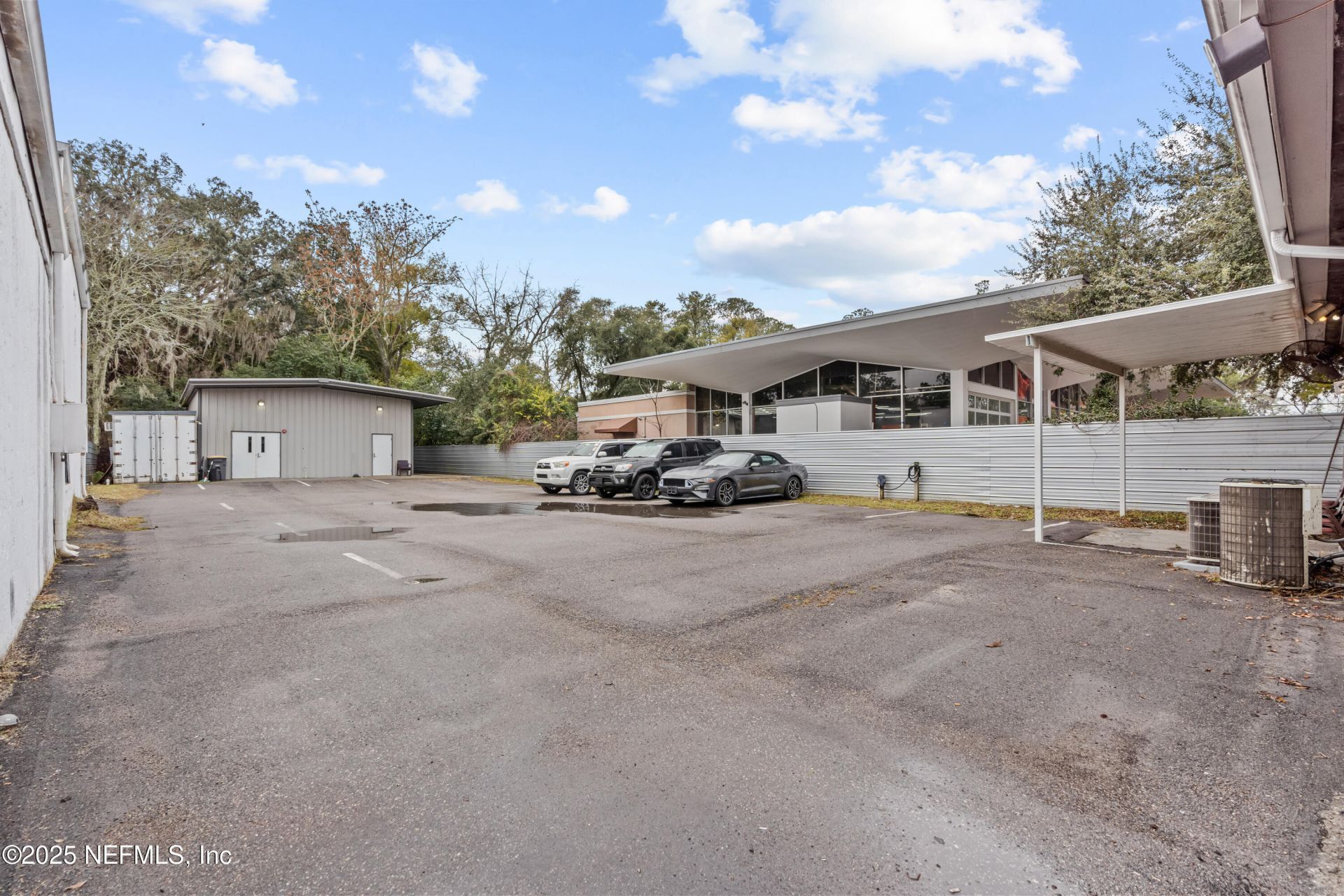 6424 Beach Boulevard, Jacksonville, FL 32216 Photo