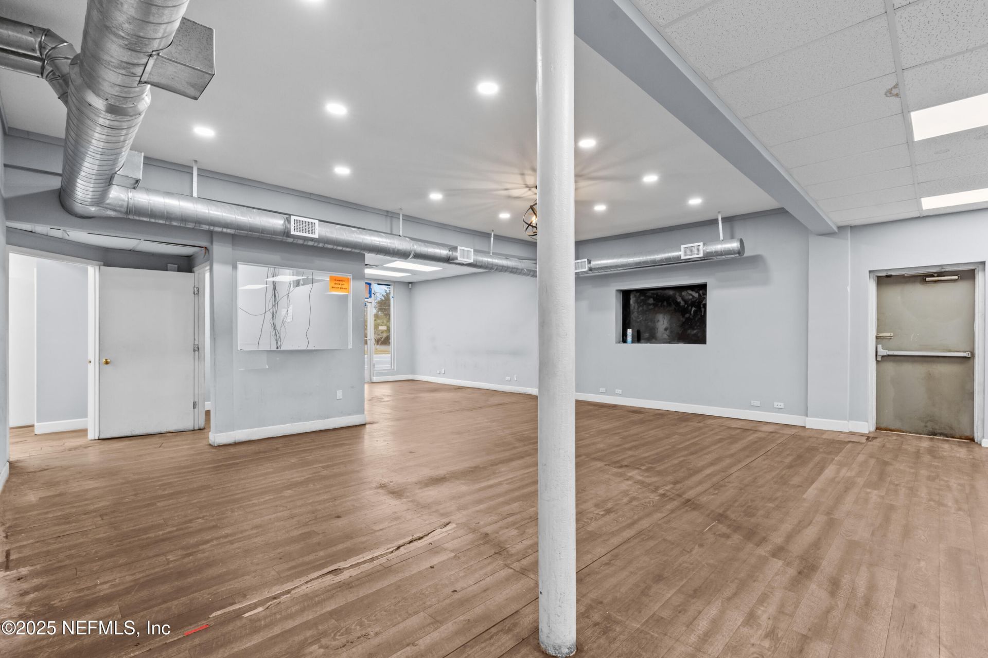 6424 Beach Boulevard, Jacksonville, FL 32216 Photo