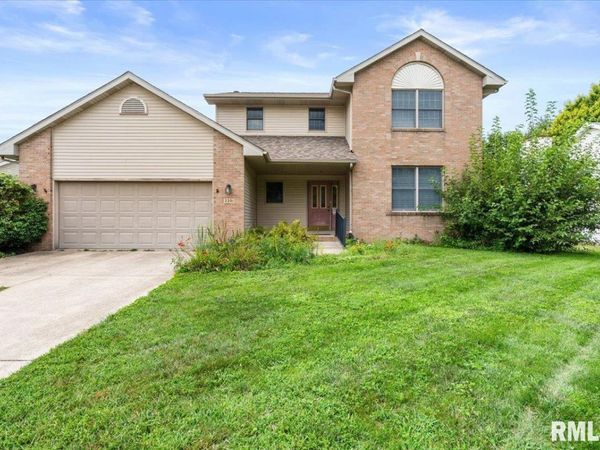 2201 Checkerberry Lane, Springfield, IL 62711