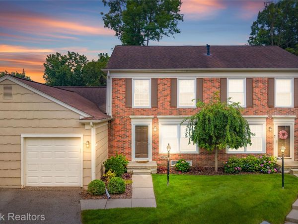 1157 Pine Ridge Court, Rochester Hills, Mi 48306
