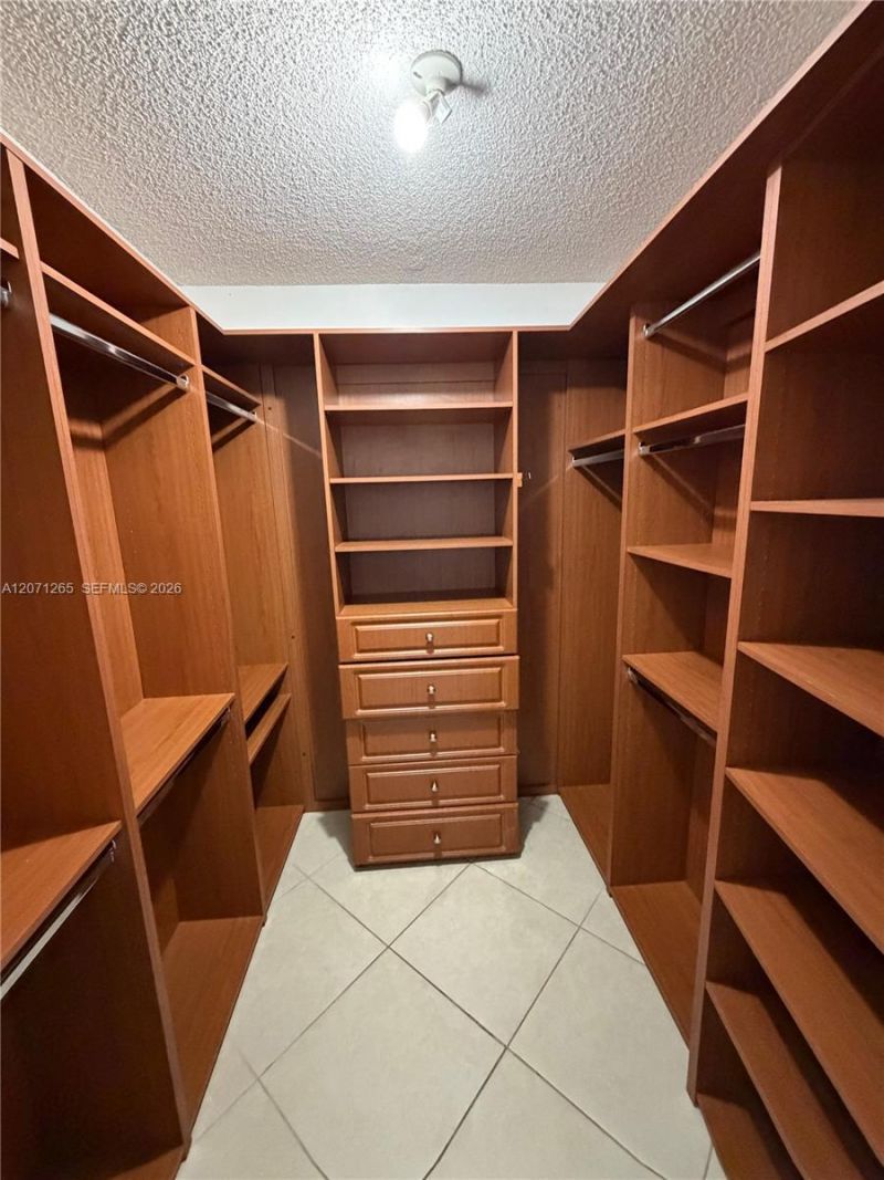1350 SW 122nd Ave, Unit 404, Miami, FL 33184 Photo