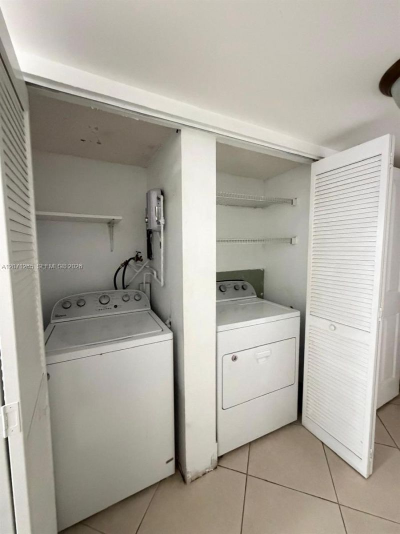 1350 SW 122nd Ave, Unit 404, Miami, FL 33184 Photo