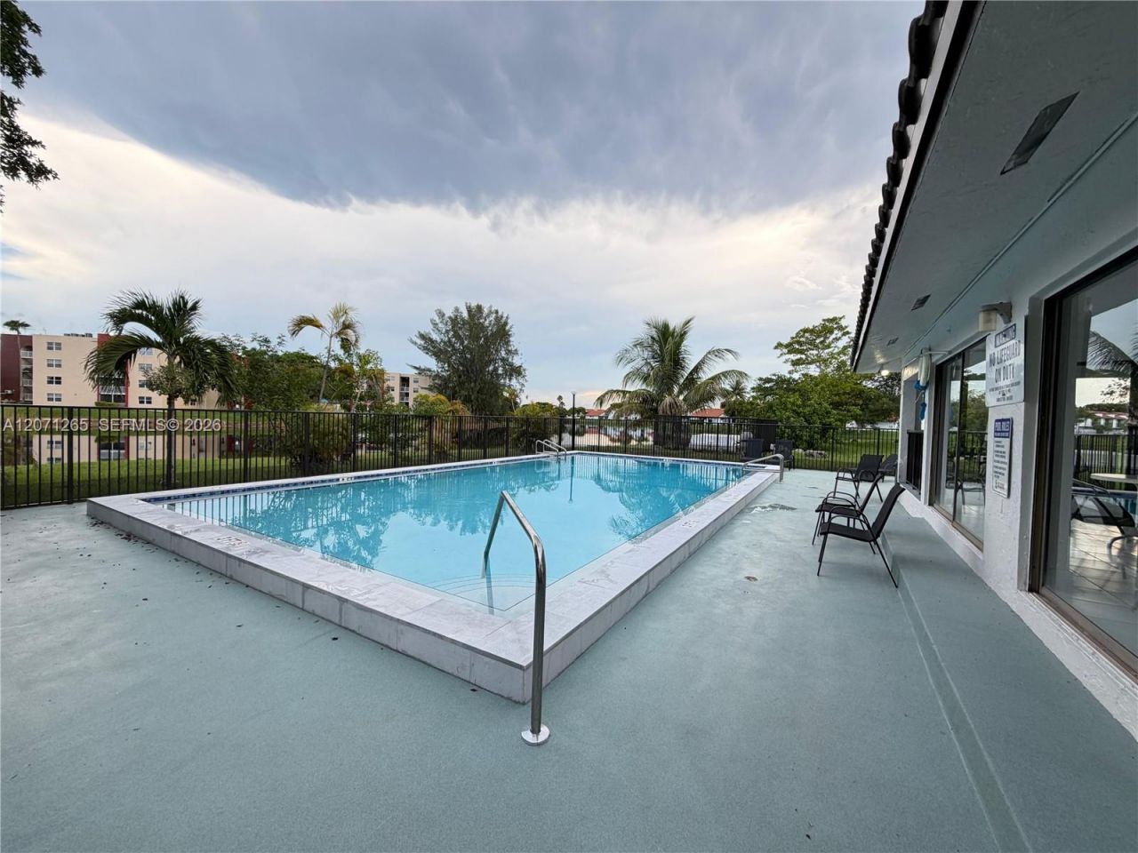 1350 SW 122nd Ave, Unit 404, Miami, FL 33184 Photo