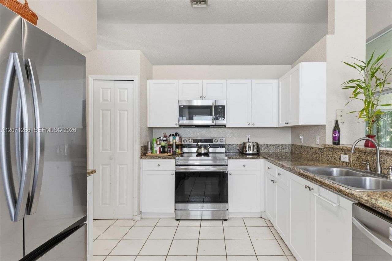 3211 NW 123 Ave, Coral Springs, FL 33065 Photo