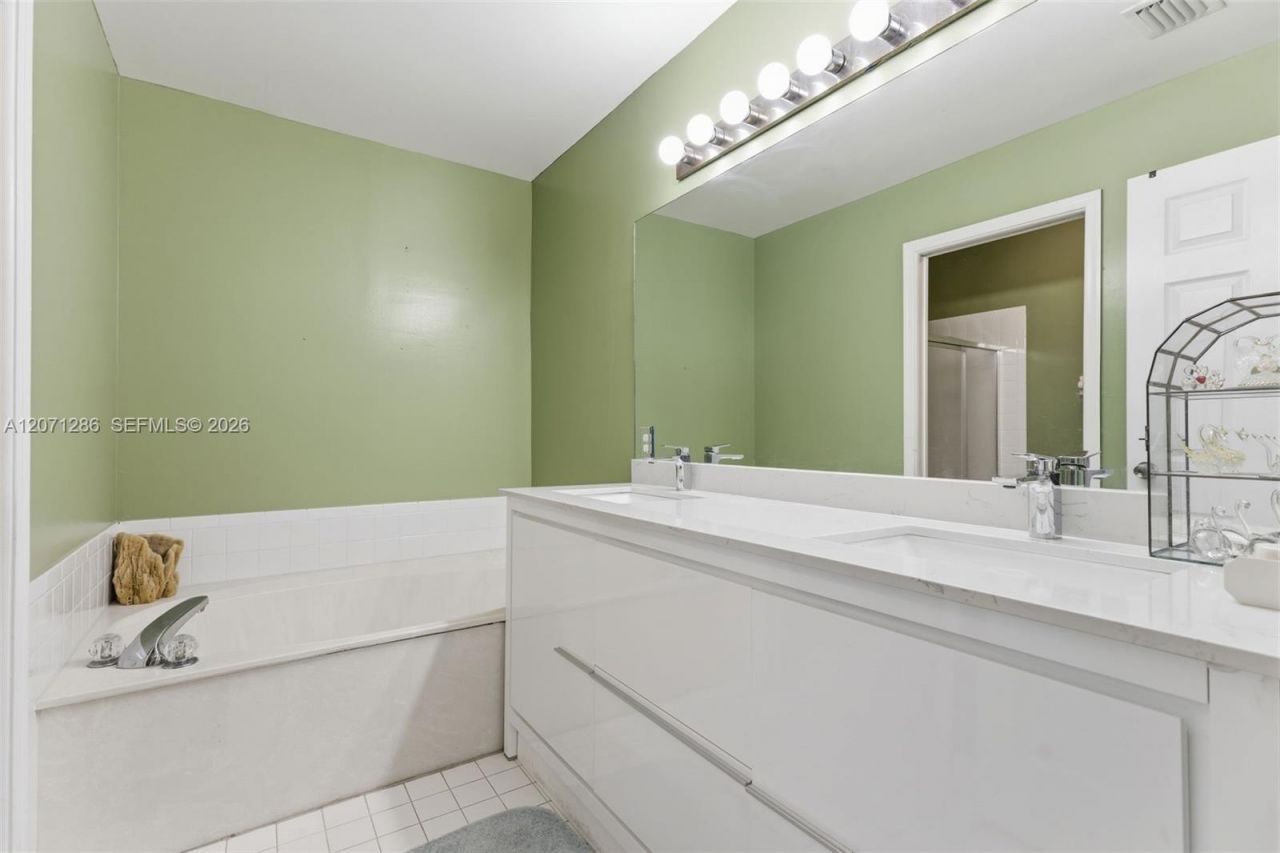 3211 NW 123 Ave, Coral Springs, FL 33065 Photo