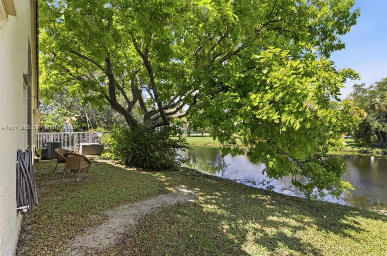 3211 NW 123 Ave, Coral Springs, FL 33065 Photo