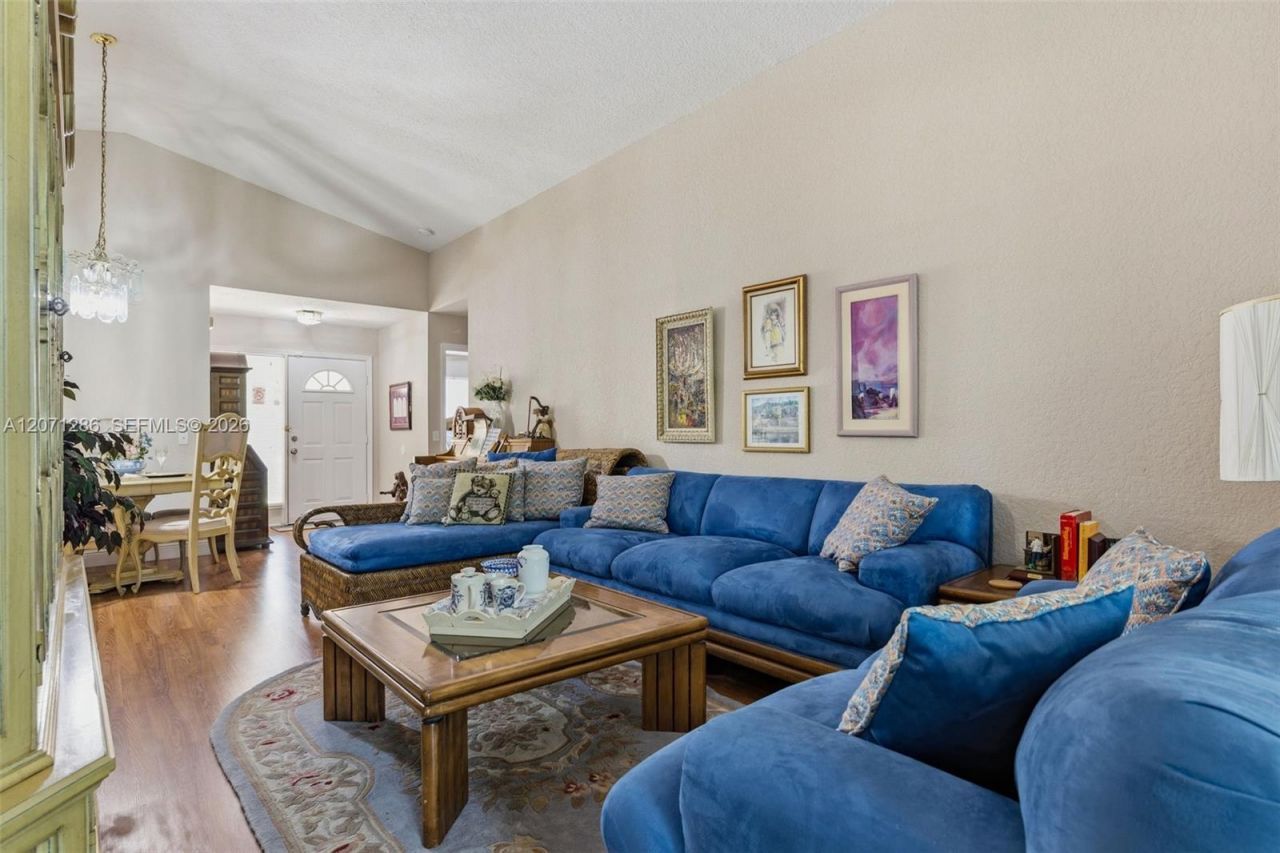 3211 NW 123 Ave, Coral Springs, FL 33065 Photo