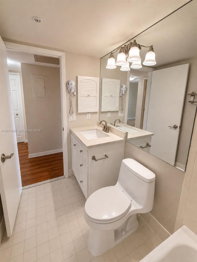 13450 SW 3rd St , Unit 404D, Pembroke Pines, FL 33027 Photo