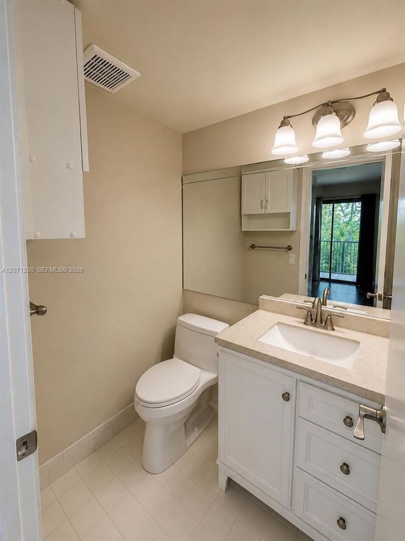 13450 SW 3rd St , Unit 404D, Pembroke Pines, FL 33027 Photo