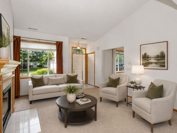 7610 Wistful Vista Drive, Unit 402, West Des Moines, IA 50266