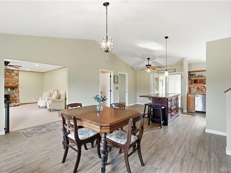 9292 Arrowcreek Drive, Oregonia, OH 45054 Photo 6