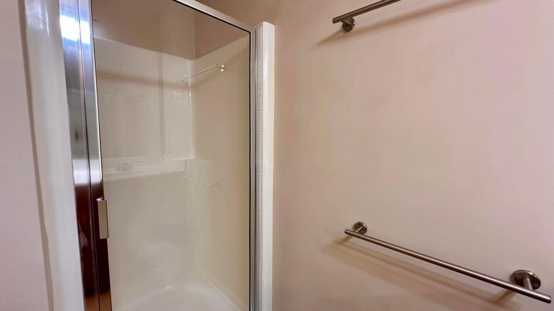 1592 Bluewater Way Photo 12